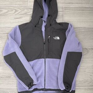 The North Face women Denali fleece Jacket in Lavender and Charcoal size  L